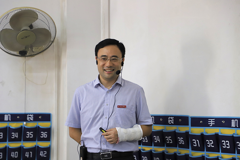 http://www.gmu.cn/__local/1/0D/28/55A94B149507F2D495638E41D3D_75758AEA_4567C.jpg