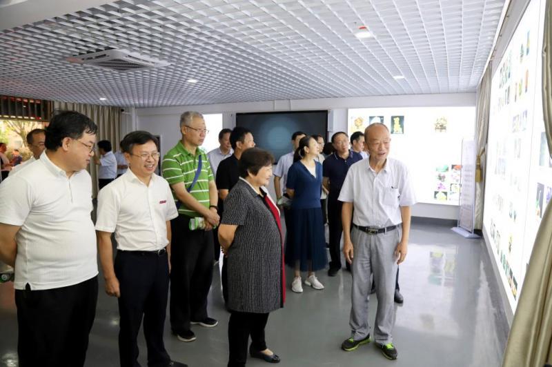 http://www.gmu.cn/__local/A/C2/4D/75AE2B46F09E0D2BD860ECEDB21_843C960B_1A1F7.jpg