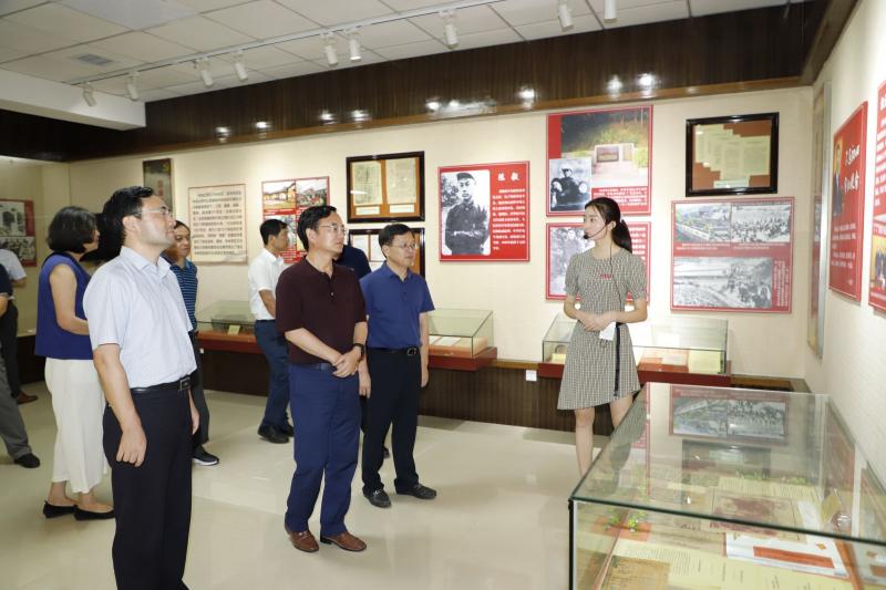 http://www.gmu.cn/__local/F/A6/E1/33666595E87764BDD94AE616E48_8283E0E2_640DFD.jpg