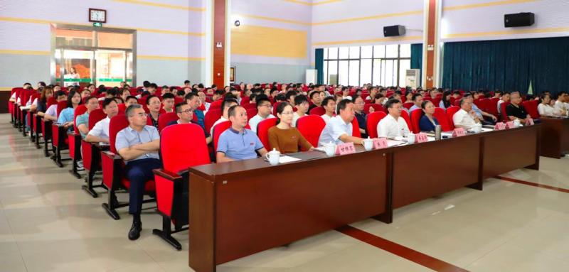 http://www.gmu.cn/__local/4/84/BE/30D8D8C55E7FCD43ACC4857FA9F_BC536489_11BE9.jpg