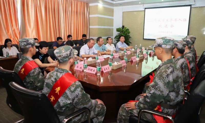 http://www.gmu.cn/__local/2/10/AF/F36371950B04A4B1936BE2C2651_0E2987D4_5BADF.jpg