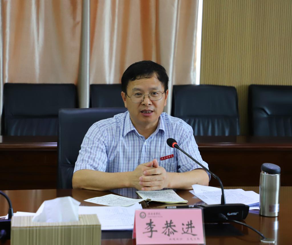 http://www.gmu.cn/__local/5/62/1E/94CD574BB47297644DDDC235071_4663112C_14C4C.png