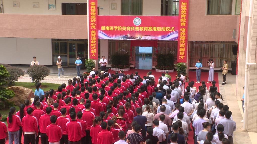 http://www.gmu.cn/__local/6/86/A7/03C1C3606ED703FFA460156C932_41A4C49F_18D9E.png