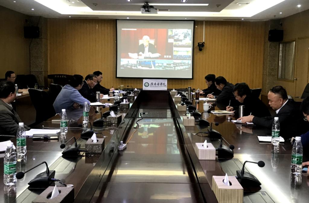 http://www.gmu.cn/__local/B/9B/21/226C21056F2EDE93143D009C9A3_1BF43414_17750.png