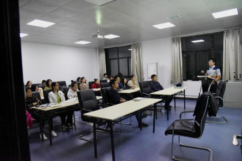 http://www.gmu.cn/__local/F/EE/B2/6F22BFA382EF87F49EA61AC958E_2A0BE418_1C82C.jpg
