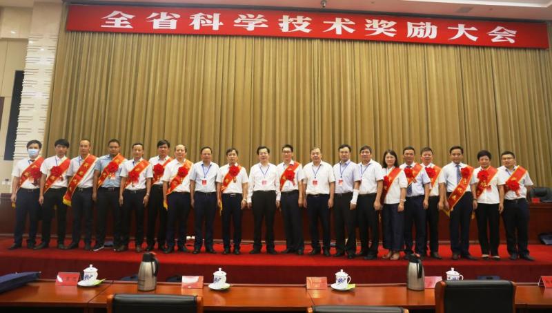 http://www.gmu.cn/__local/9/5C/33/BE945A63CE72877B1032E4715B0_662F7839_1831D.jpg